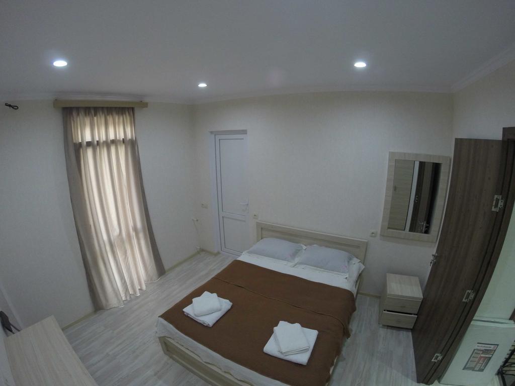 Guest House Rampa Tbiliszi Szoba fotó