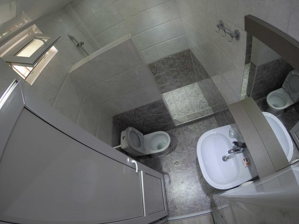 Guest House Rampa Tbiliszi Szoba fotó